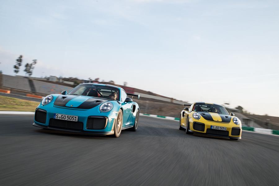  Porsche 911 GT2 RS (991) 2017 года  (WW) (фото 21 из 93)